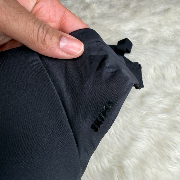 NWT Skims Wireless Form Push Up Plunge Bra Onyx Black Women Size 36DDD - Picture 12 of 12